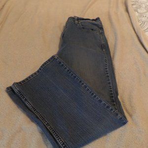 Levi Strauss Stretch Low Rise Bootcut Women’s Jeans – Size 12  (250)